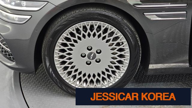 2022 Genesis G80 (RG3) - Thumbnail 2