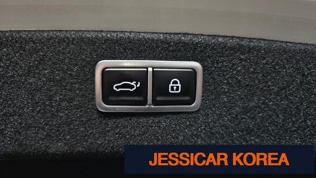2021 Genesis G80 (RG3) - Thumbnail 10