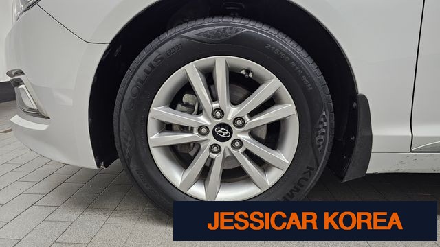 2015 Hyundai LF Sonata - Thumbnail 10