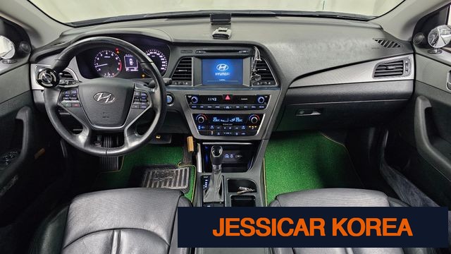 2015 Hyundai LF Sonata - Thumbnail 12