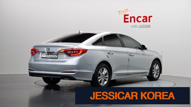 2015 Hyundai LF Sonata - Thumbnail 20
