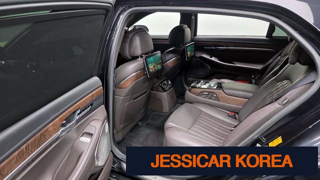 2019 Genesis G90 - Thumbnail 14