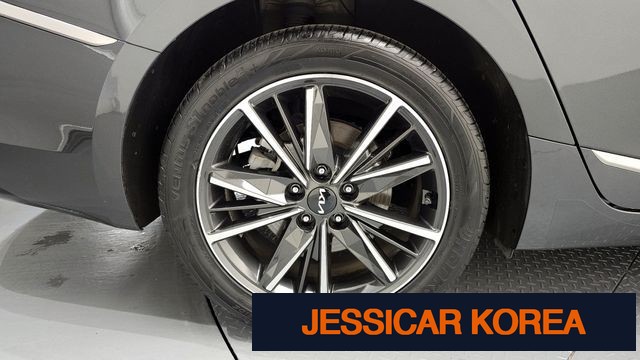2023 Kia K8 Hybrid - Thumbnail 17