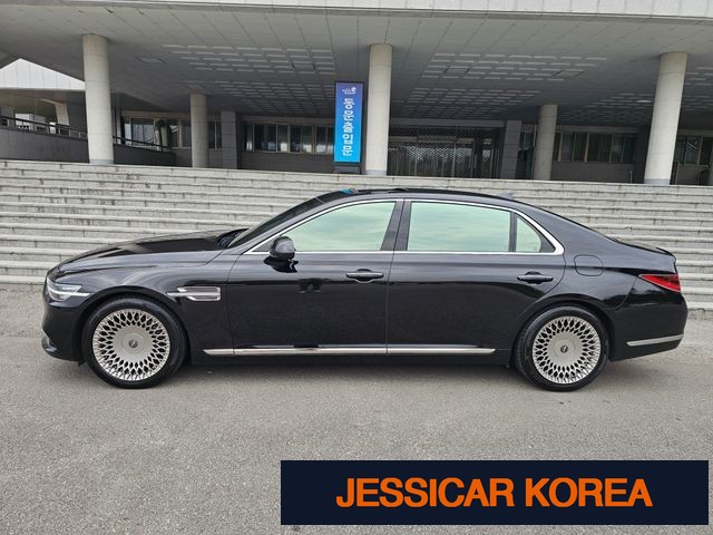 2020 Genesis G90 - Thumbnail 17