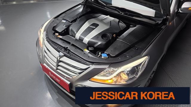 2013 Hyundai Genesis - Thumbnail 6