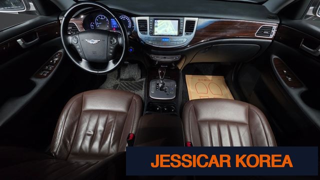 2013 Hyundai Genesis - Thumbnail 12