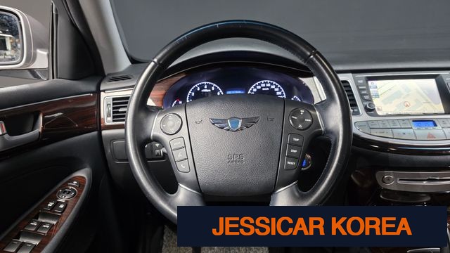 2013 Hyundai Genesis - Thumbnail 15