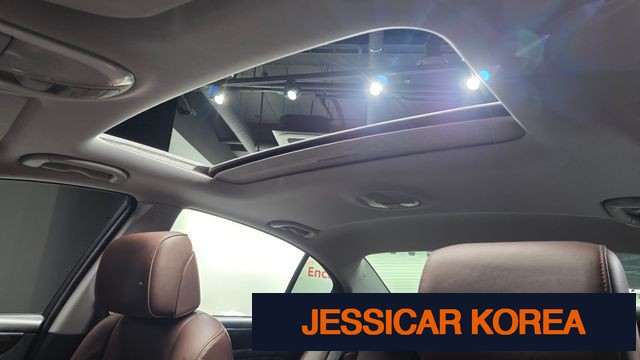 2013 Hyundai Genesis - Thumbnail 17