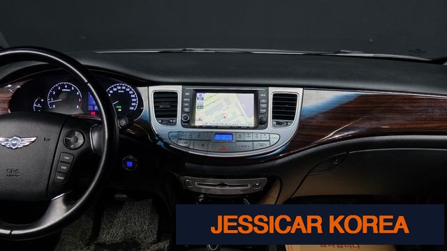2013 Hyundai Genesis - Thumbnail 19