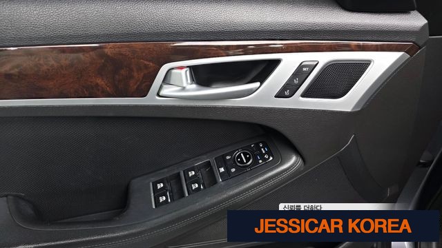 2015 Hyundai Genesis DH - Thumbnail 6