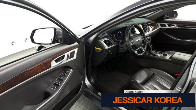 2015 Hyundai Genesis DH - Thumbnail 9