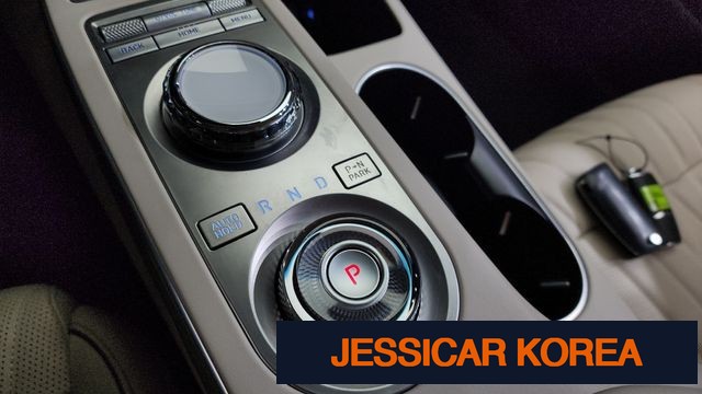 2021 Genesis GV70 - Thumbnail 12