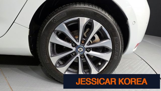 2021 Renault Korea Joe - Thumbnail 11
