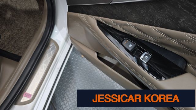 2023 Kia K8 Hybrid - Thumbnail 4
