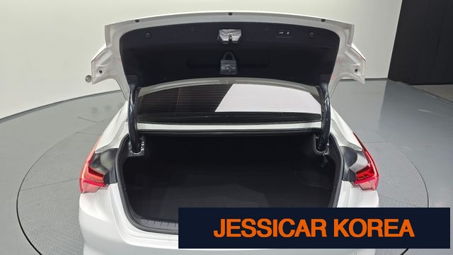 2023 Kia K8 Hybrid - Thumbnail 10