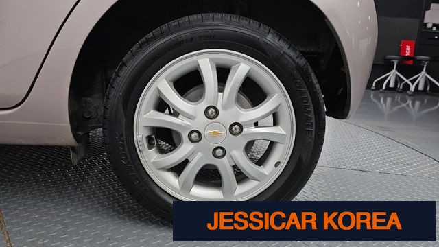 2013 Chevrolet Spark - Thumbnail 19