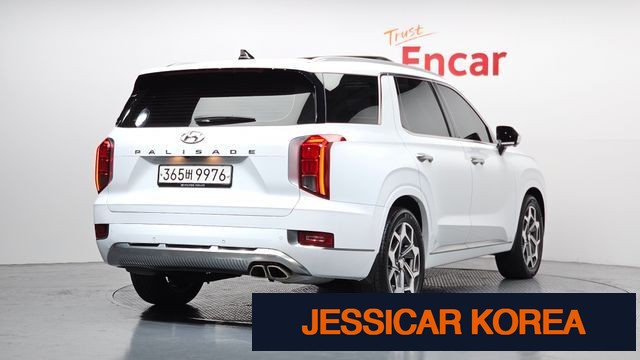 2022 Hyundai Palisade - Thumbnail 2