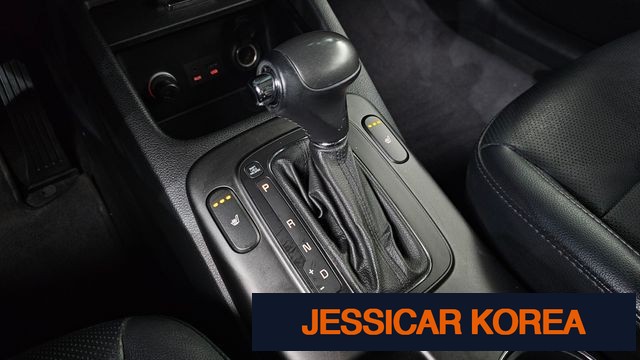 2013 Kia K3 - Thumbnail 3