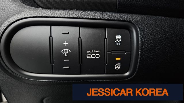 2013 Kia K3 - Thumbnail 8