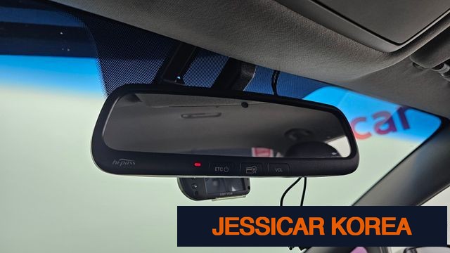 2013 Kia K3 - Thumbnail 15