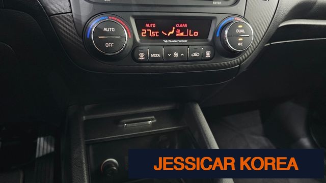 2013 Kia K3 - Thumbnail 17
