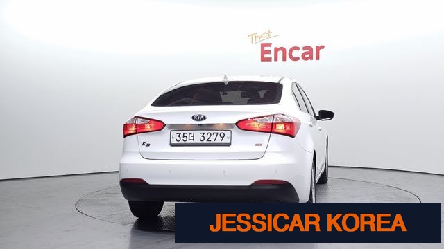 2013 Kia K3 - Thumbnail 18