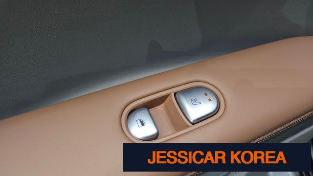 2023 Hyundai Ioniq 5 - Thumbnail 4