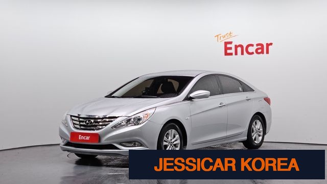 2011 Hyundai YF Sonata - Thumbnail 4
