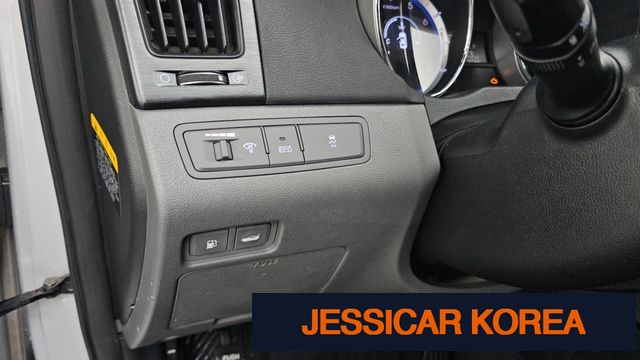 2011 Hyundai YF Sonata - Thumbnail 7