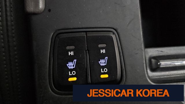2011 Hyundai YF Sonata - Thumbnail 11