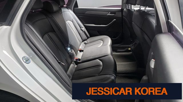 2016 Hyundai LF Sonata - Thumbnail 4