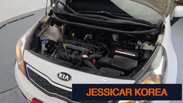 2014 Kia All New Pride - Thumbnail 11