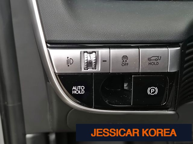2024 Hyundai Ioniq 5 - Thumbnail 11