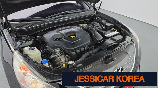 2012 Hyundai YF Sonata - Thumbnail 20