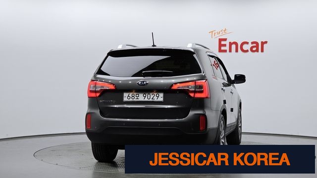 2013 Kia New Sorento R - Thumbnail 2