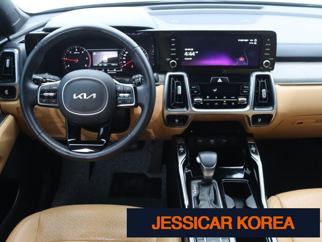 2023 Kia Sorento 4th Gen - Thumbnail 2