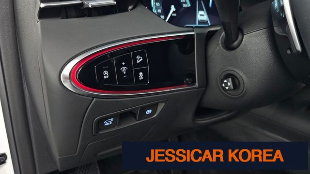 2024 Genesis GV70 - Thumbnail 6