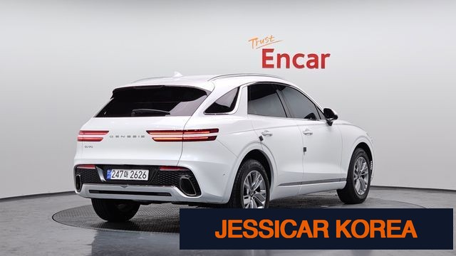 2024 Genesis GV70 - Thumbnail 8
