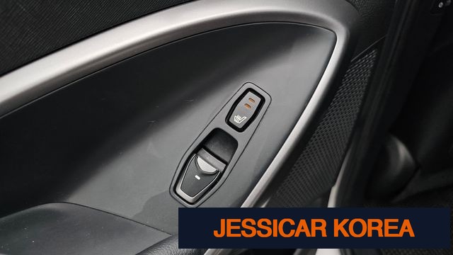 2013 Hyundai Santa Fe DM - Thumbnail 5