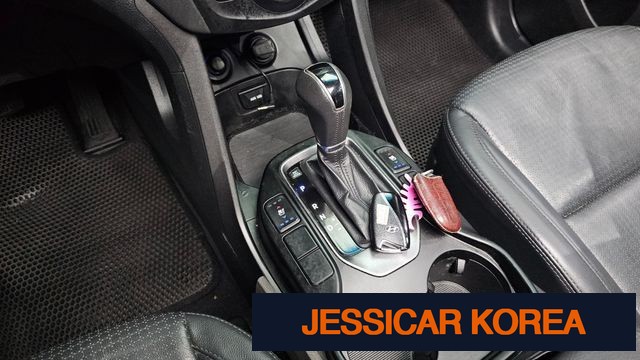 2013 Hyundai Santa Fe DM - Thumbnail 16