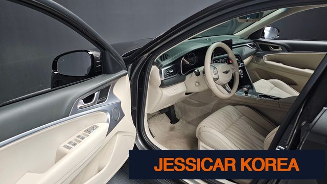 2023 Genesis The New G70 - Thumbnail 4