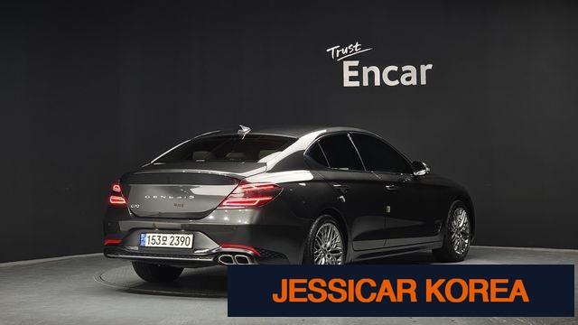 2023 Genesis The New G70 - Thumbnail 6