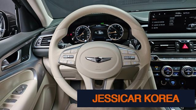 2023 Genesis The New G70 - Thumbnail 19