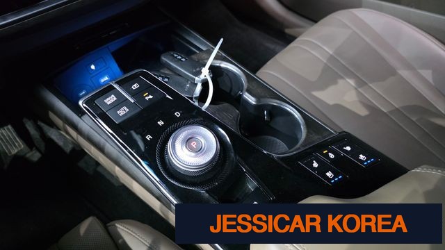 2023 Kia K8 Hybrid - Thumbnail 19
