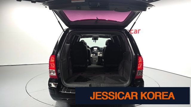 2012 Kia Carnival R - Thumbnail 4
