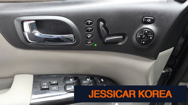 2012 Kia Carnival R - Thumbnail 8