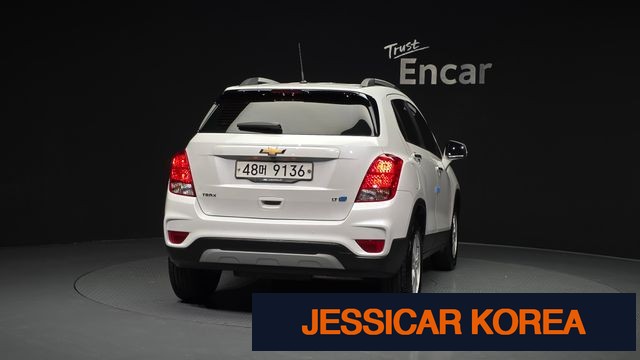2018 Chevrolet The New Trax - Thumbnail 2