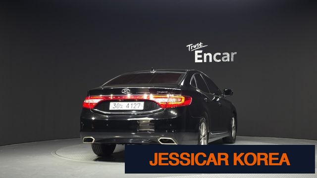 2016 Hyundai Grandeur HG - Thumbnail 3