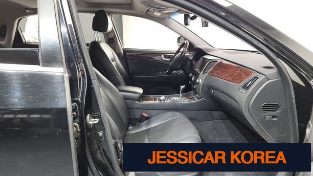 2012 Hyundai Equus (new model) - Thumbnail 2