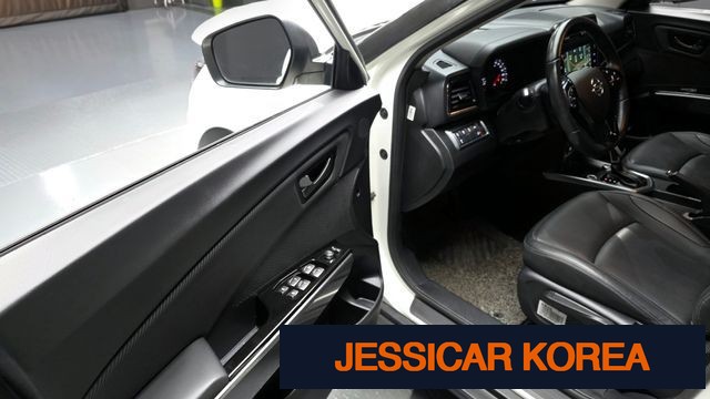 2022 KG Mobility Very New Tivoli - Thumbnail 2